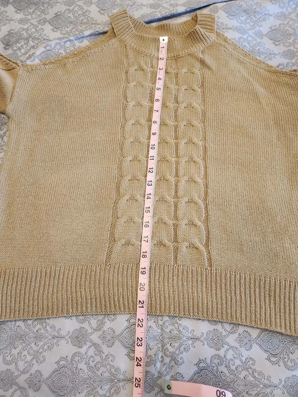 Plus size Cable Knit Cold Shoulder Sweater
